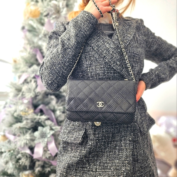 🖤CHANEL Bag🖤 - Picture 7 of 17